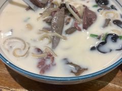 -清真·玛丽亚新疆菜主题餐厅(浙江中路店)