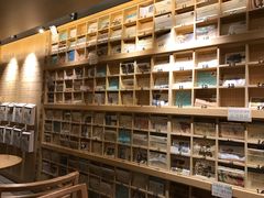 -猫的天空之城概念书店(苏州诚品店)