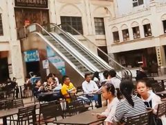 -海口骑楼小吃街