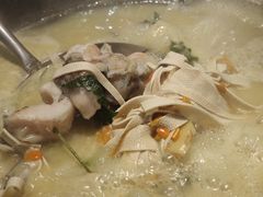 -陈大锅·岳阳鱼馆·地道岳阳菜(美食街店)