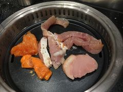 -钱小主·自助回旋烤肉火锅餐厅(东方新天地店)