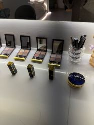 -VE小颜皮肤管理&科学美肤中心