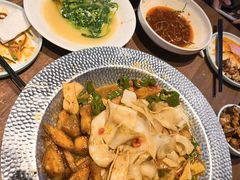 -俭寨小公鸡新疆菜·大盘鸡·烧烤