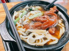 猪脚砂锅面-小义乌砂锅拉面(海事共享区店)