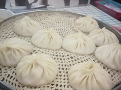 -正宗开封黄家灌汤小笼包子