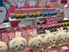 -名创优品(山东青岛华润万象城店)