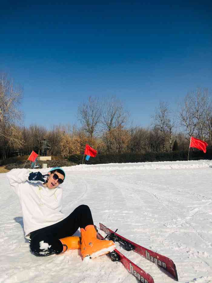 辽宁省朝阳市滑雪场图片