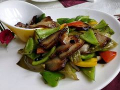 双椒味菜炒叉烧-悦湖公馆