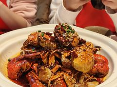 -肥肥虾庄·金牌油焖大虾(汉街SKP店)