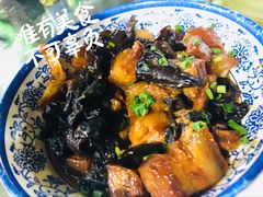 -亚龙湾亚泰商业街