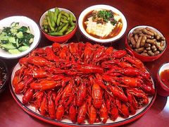 -虾弄弄海派小龙虾·牛羊蝎子火锅