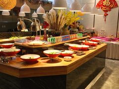 自助取餐区-茅庐川菜