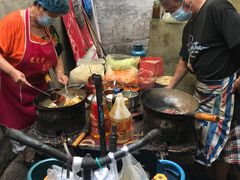 -老婆婆炒饭(小白楼1902欧式风情街店)