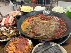 -黄潇洒老火锅(九眼桥宏济巷店)
