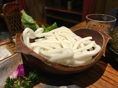 -老牌坊云南鱼豆花火锅(爱建店)