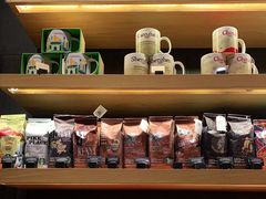 零售区-星巴克臻选(深圳罗湖万象城店)