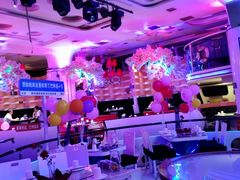 -巴特餐饮6加1音乐餐吧·新疆菜