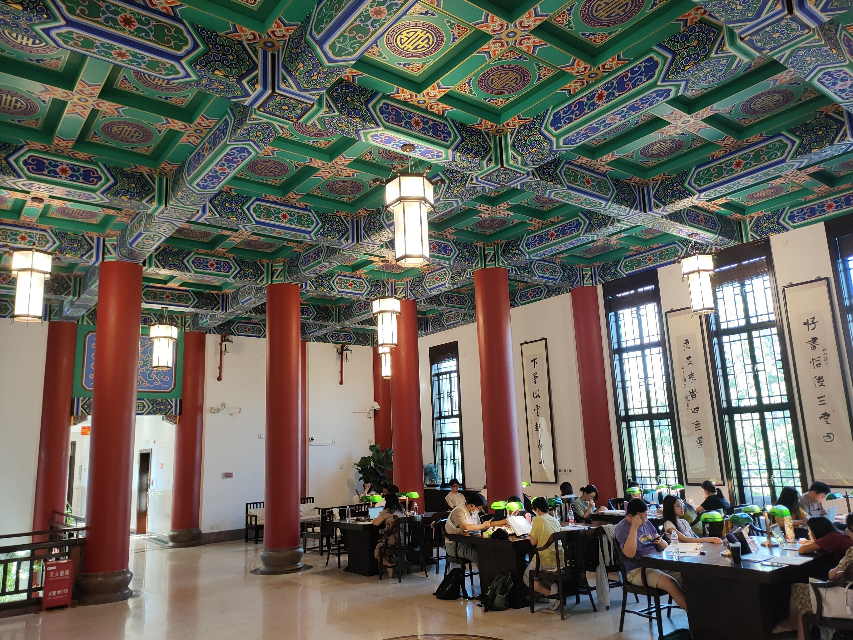 原来杨浦区图书馆总馆前身就是上海市图书馆在1935完成