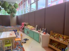 -水桶王国主题餐厅·聚会·生日派对·亲子活动·家庭套餐(亚龙湾希尔顿店)