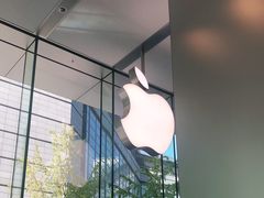 -Apple零售店(华贸购物中心店)