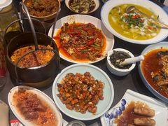 -川流不息·地道川菜·小龙虾(松东路店)