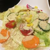 拌饭跟沙拉是套餐里的，umm不是很好吃
