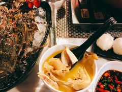 -鲜入围煮花胶鸡海鲜火锅