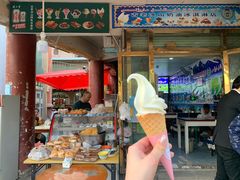 鲜奶冰淇凌-古老冰山特色冰淇淋店(艾提尕尔店)