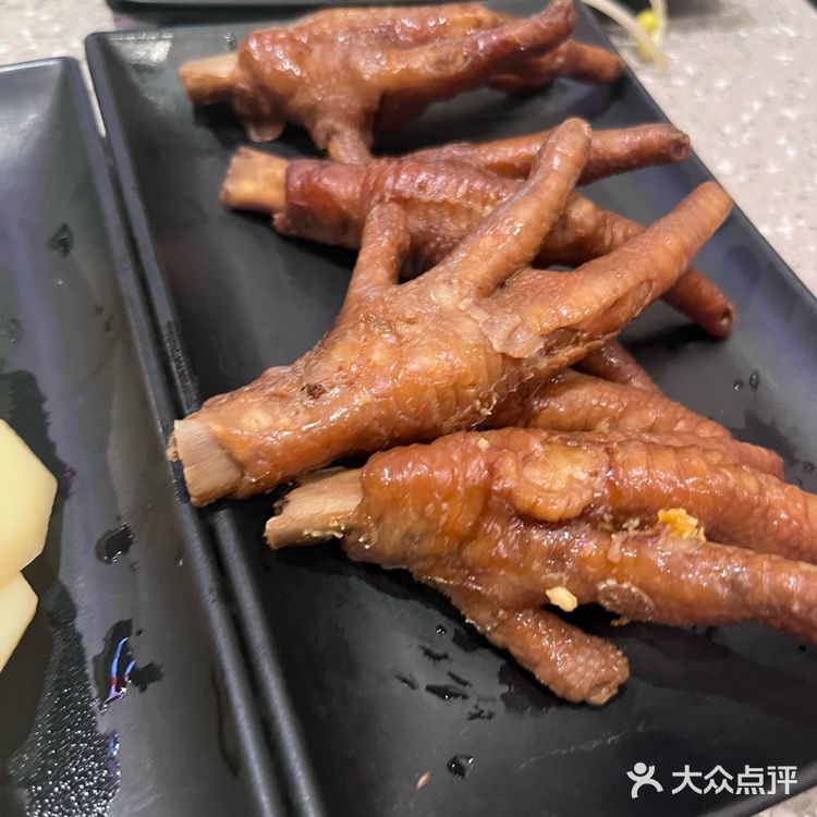 谁又能拒绝热气腾腾的千层肚火锅呢？