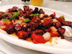 牛肉粒-东方明珠老上海8号餐厅