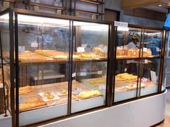面包甜点陈列柜-奈雪的茶(大梅沙8号仓店)