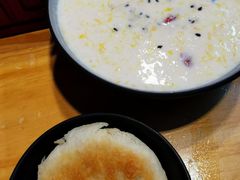 -勺子米线·云南传统小吃市集(四方街店)