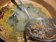 -洱火云南酸菜牛肉火锅(石景山当代商城店)