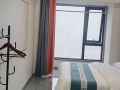 -枫璟轻奢·观影酒店(西安皂河地铁站店)