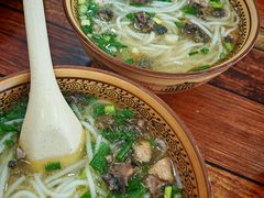 -正宗李家土鸡米线店