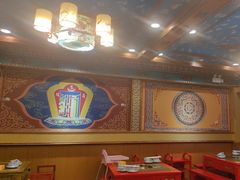 -金鼎雪山牦牛杂火锅(理县总店)