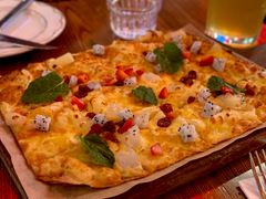 水果风味烤饼-1886德国汽车餐厅(外滩中央店)