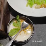 这家京菜店的烤鸭也太好吃了吧