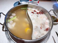 暖心牛肚鸳鸯锅-左庭右院鲜牛肉火锅(环球港店)