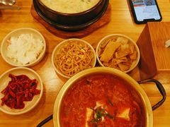 猪颈肉泡菜汤-金北顺大锅家(신사본점)