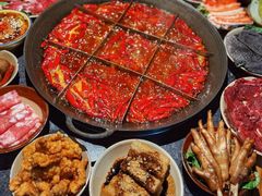 -渝嘴小老弟老火锅(华新村店)