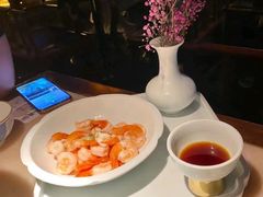金蒜凤尾虾-泓历皇朝酒店(东亭店)