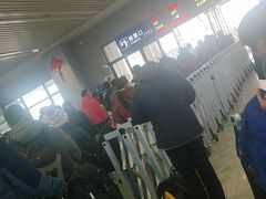 -驻马店站
