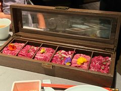 -左庭右院鲜牛肉火锅黑金店(陆家嘴中心店)