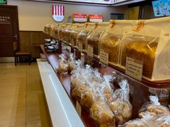 -红宝石·鲜奶小方·海派西点房(浦三店)
