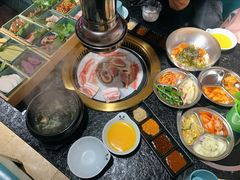 -烤路里·韩国品质自助烤肉(石路天虹4号店)
