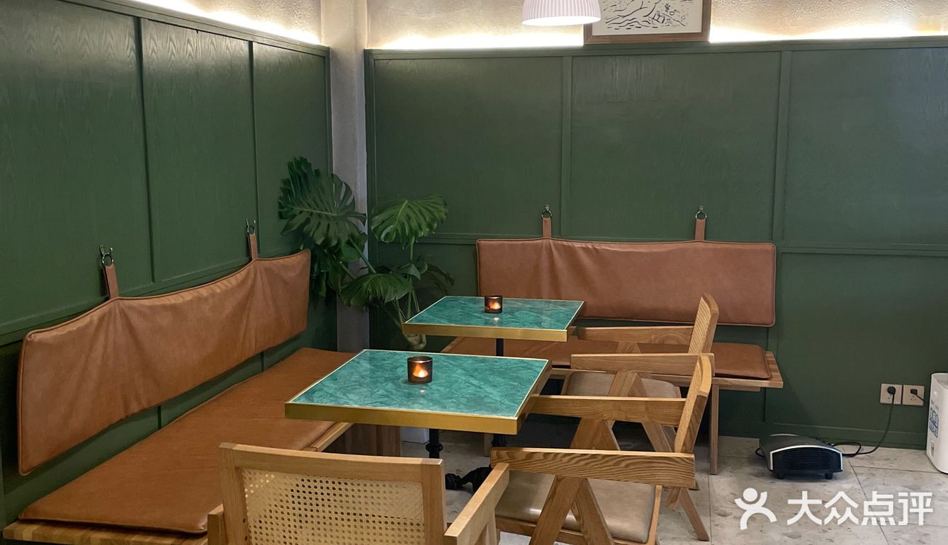 网红店lounge打卡[礼花]