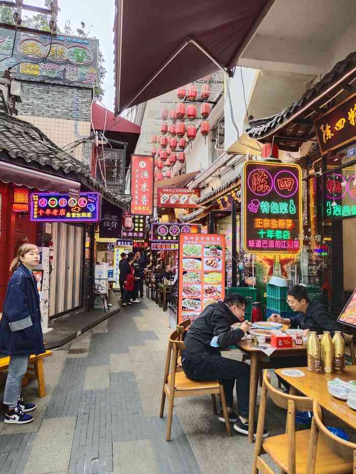 香香巷-"望平街的河边装修好之后来了好几次了,但还."-大众点评移动版