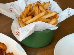 -ROAST coffee & eatery