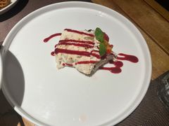 栗子蛋糕配奶油冰淇淋-Solo(衡山路店)